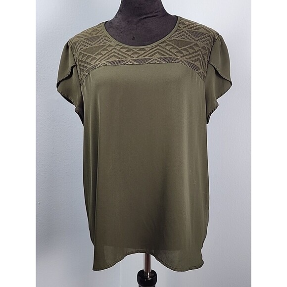 Lily White Womens Flutter Sleeve Lace Top Olive Blouse XL Low High Hem - Picture 1 of 9